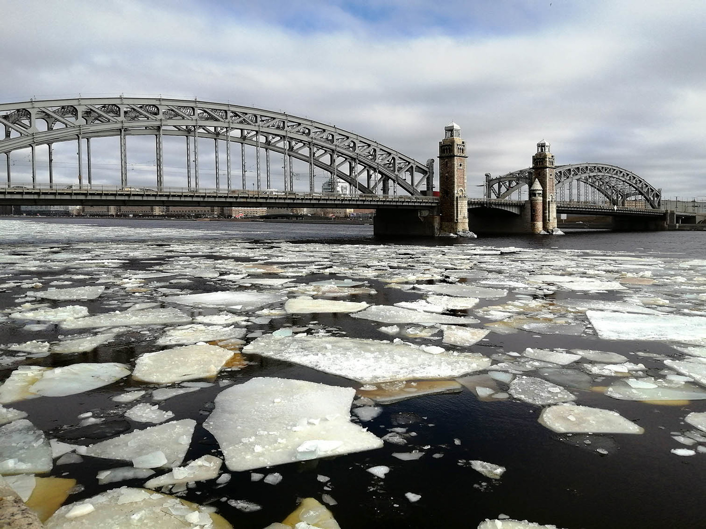 Ледоход на Неве