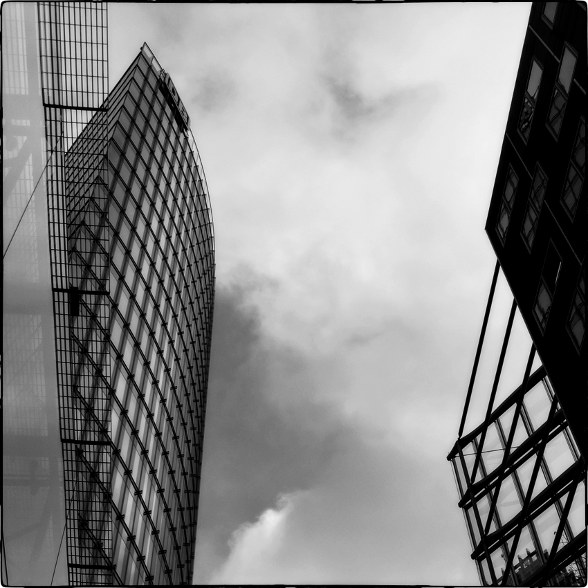 "... и пошёл стучать дождь по крыше"