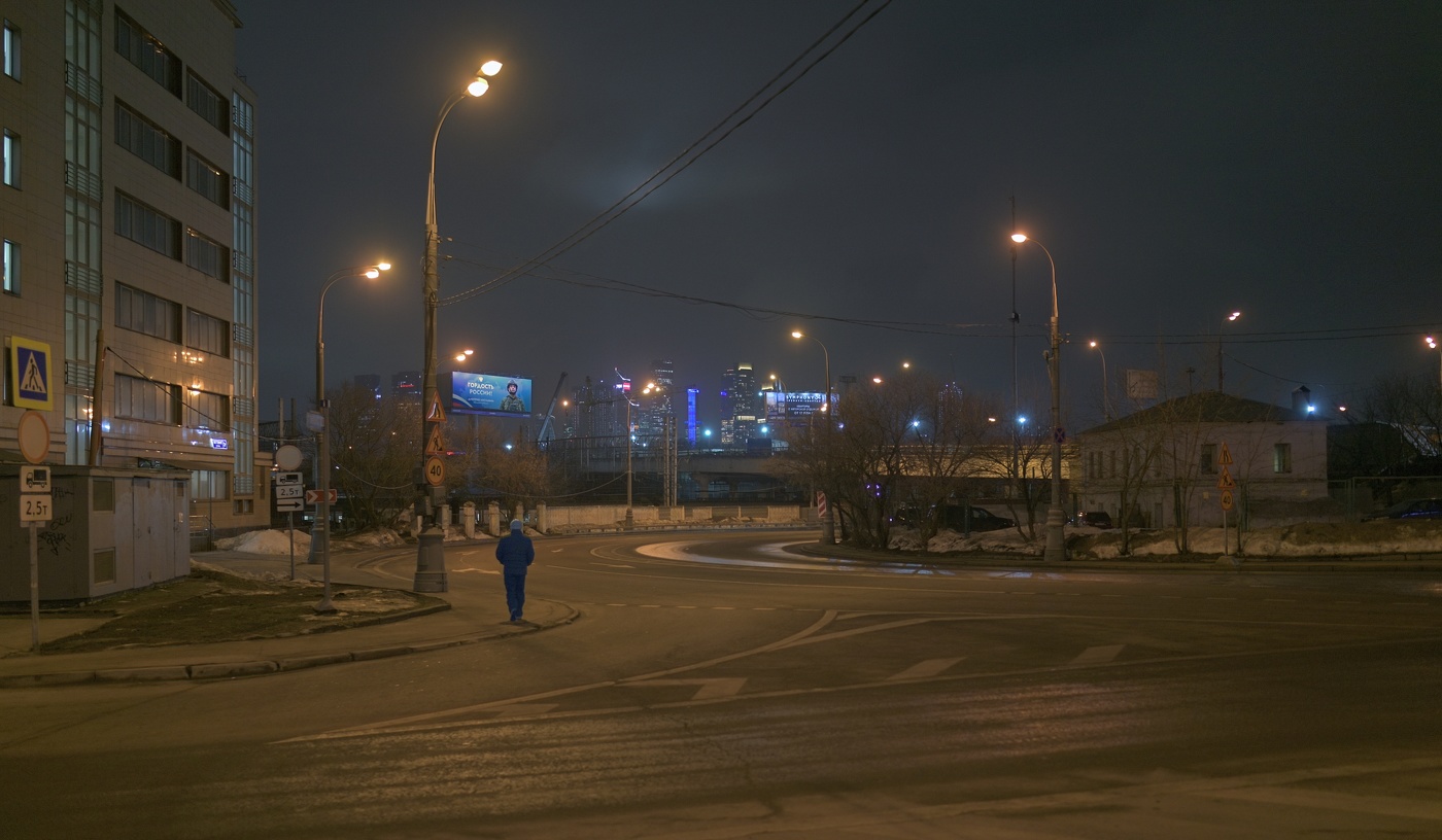 По дороге в город