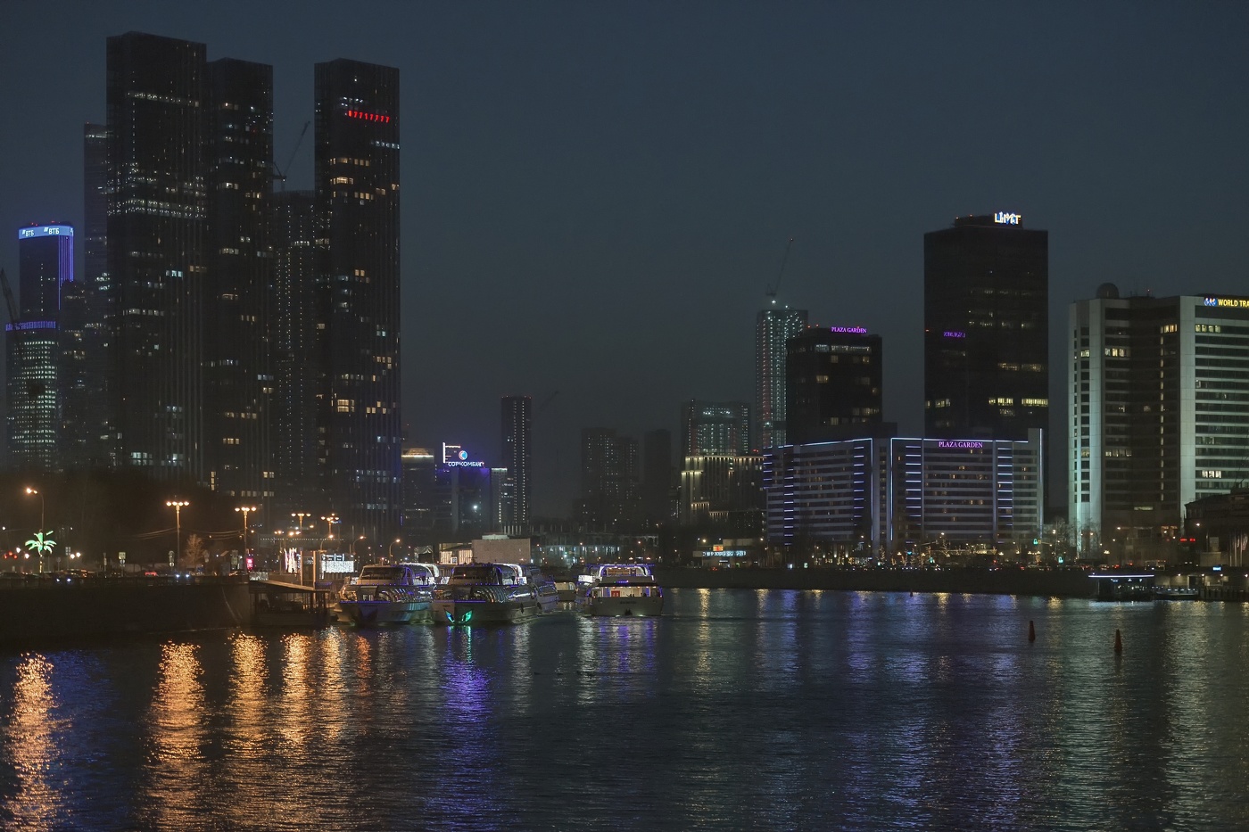 Весенний вечер в Москве