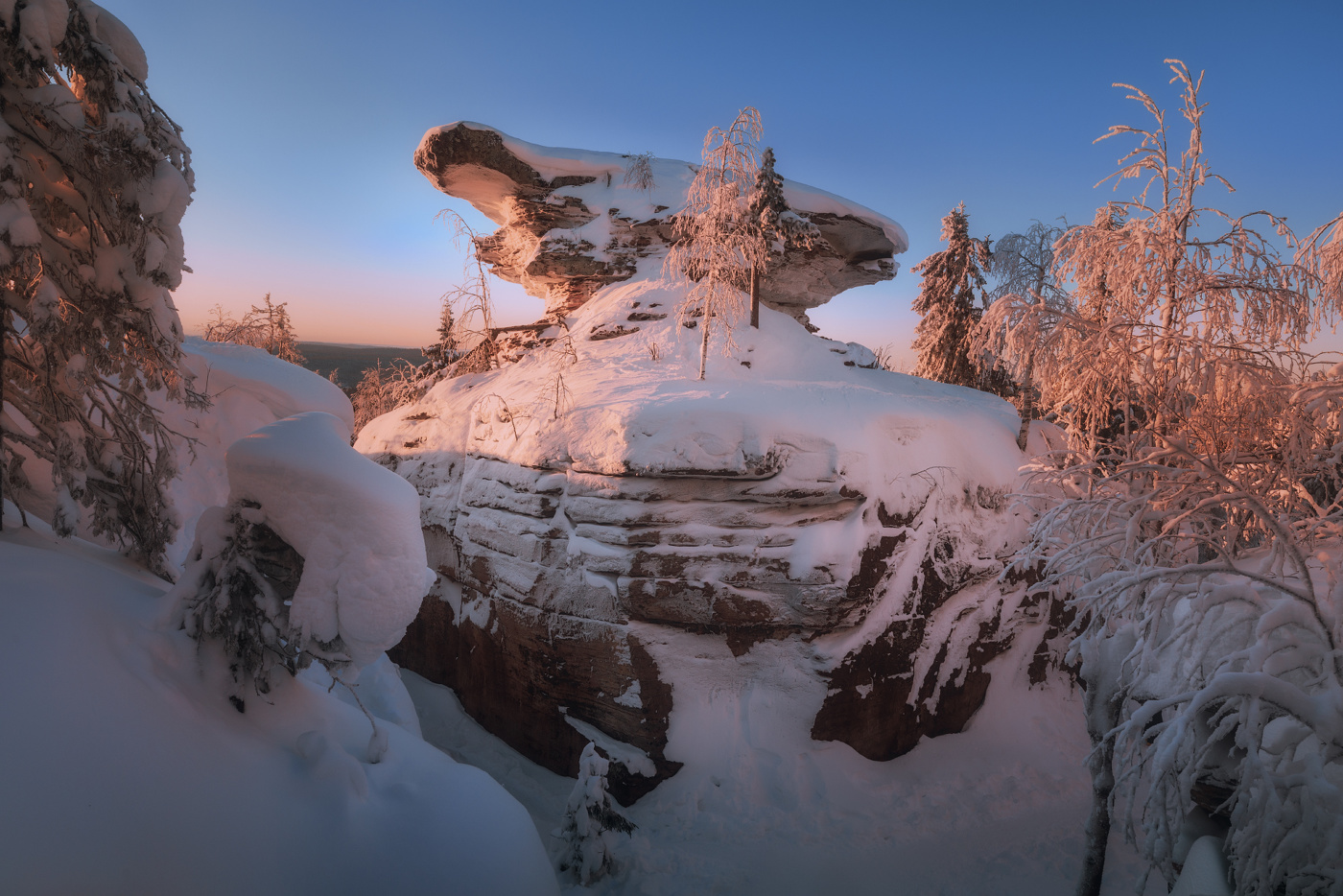 На вечерних улицах "каменного города"