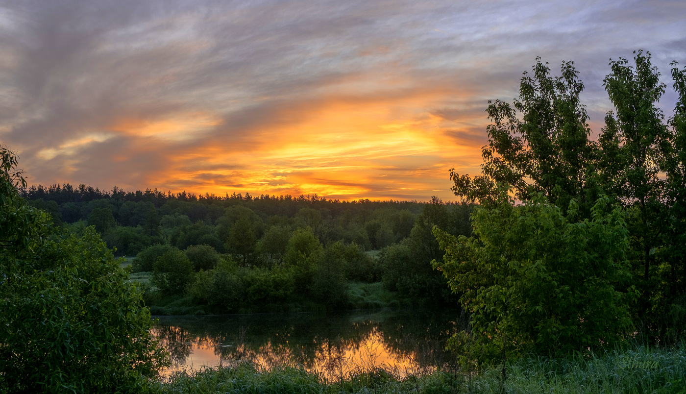 На восходе.
