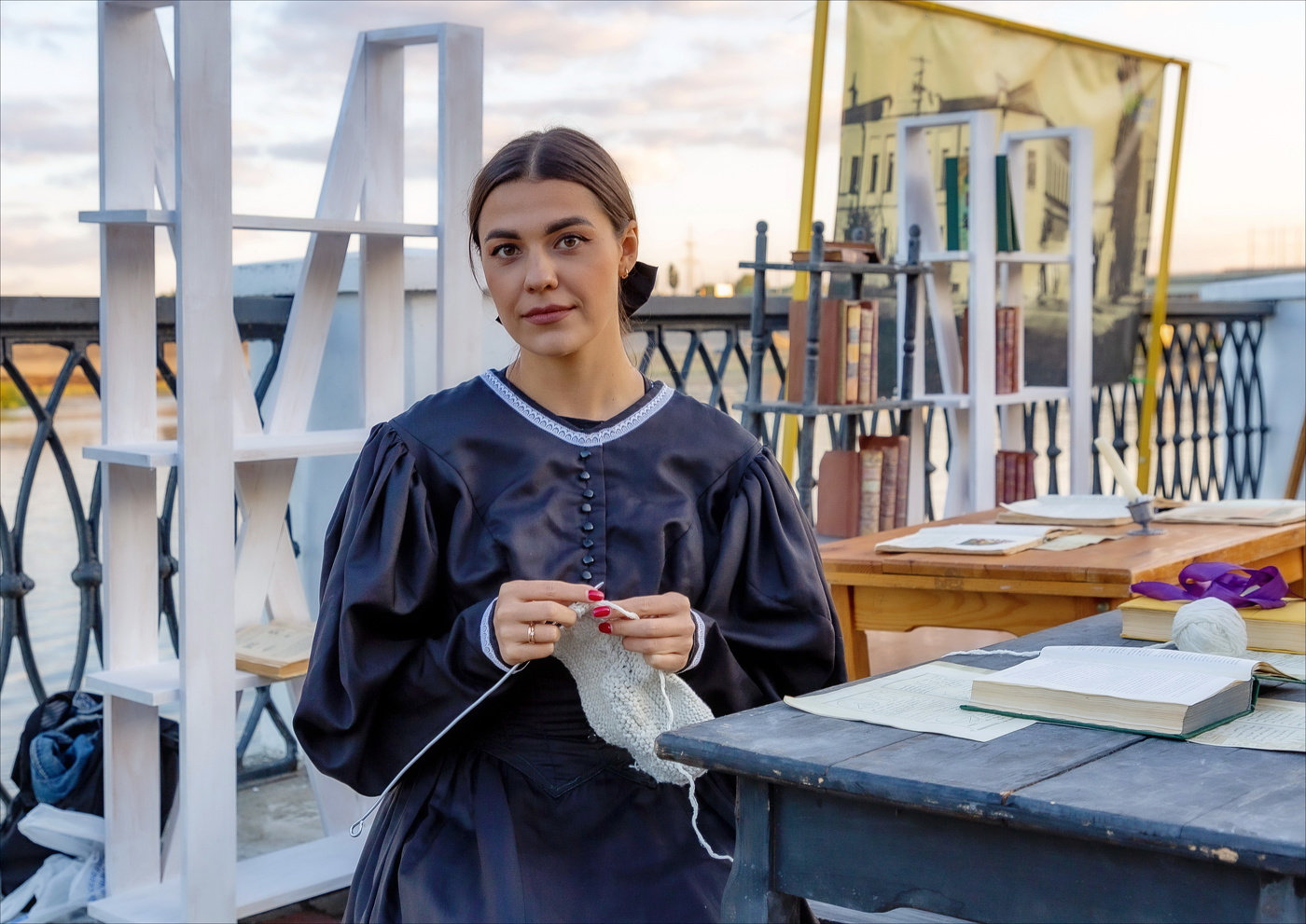 УЧИТЕЛЬНИЦА