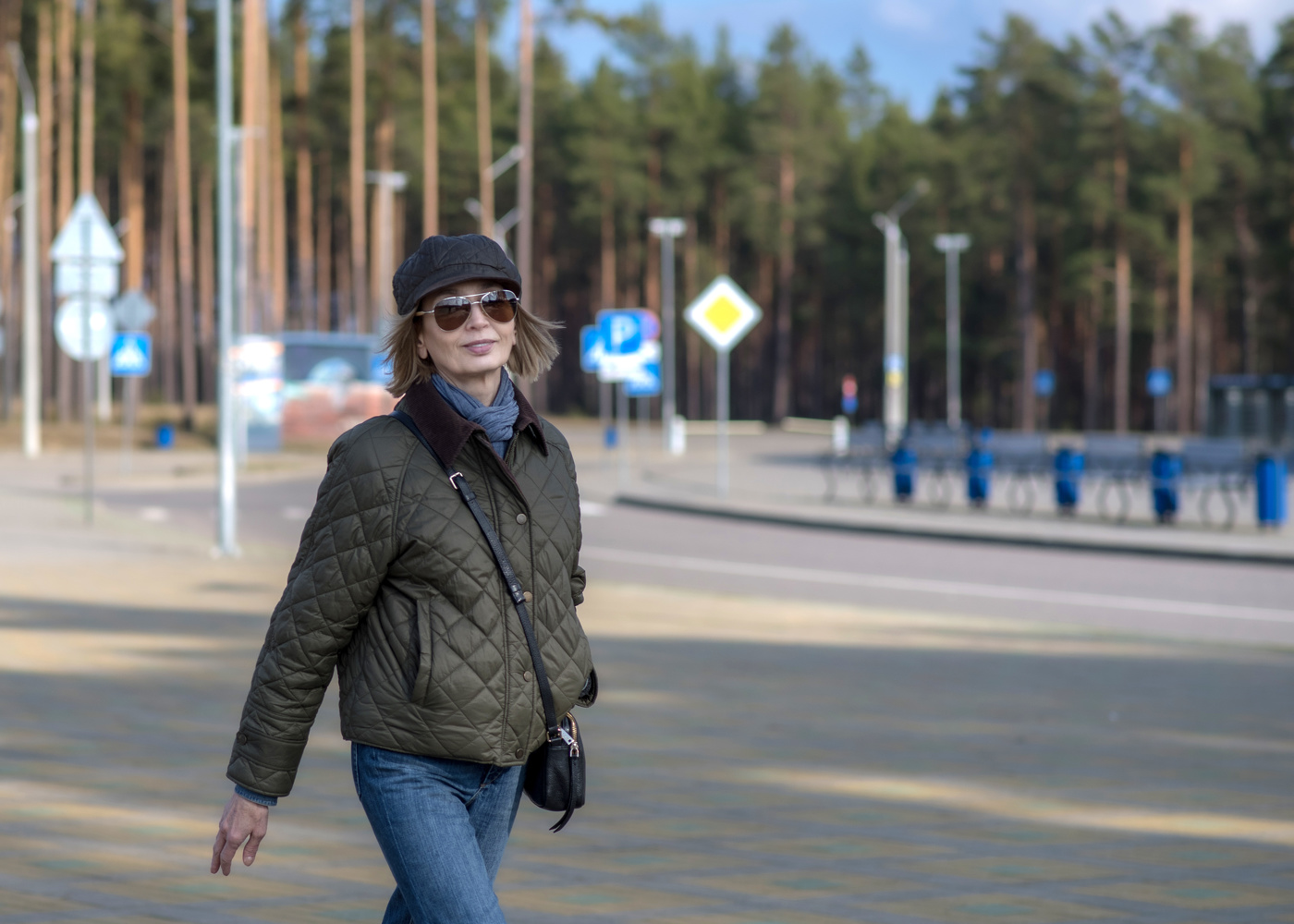 Просто прохожая