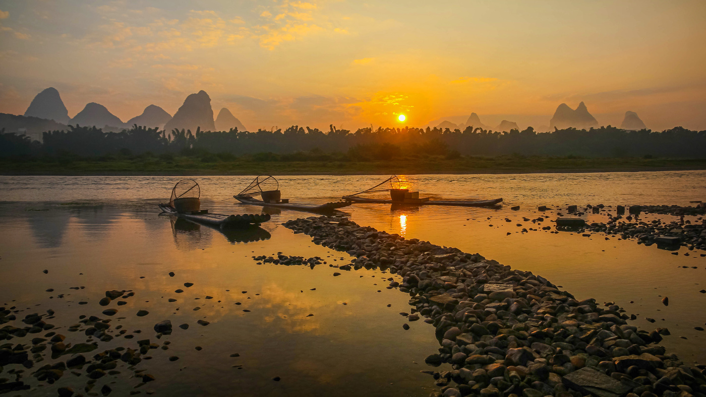 Восход на реке Ли
