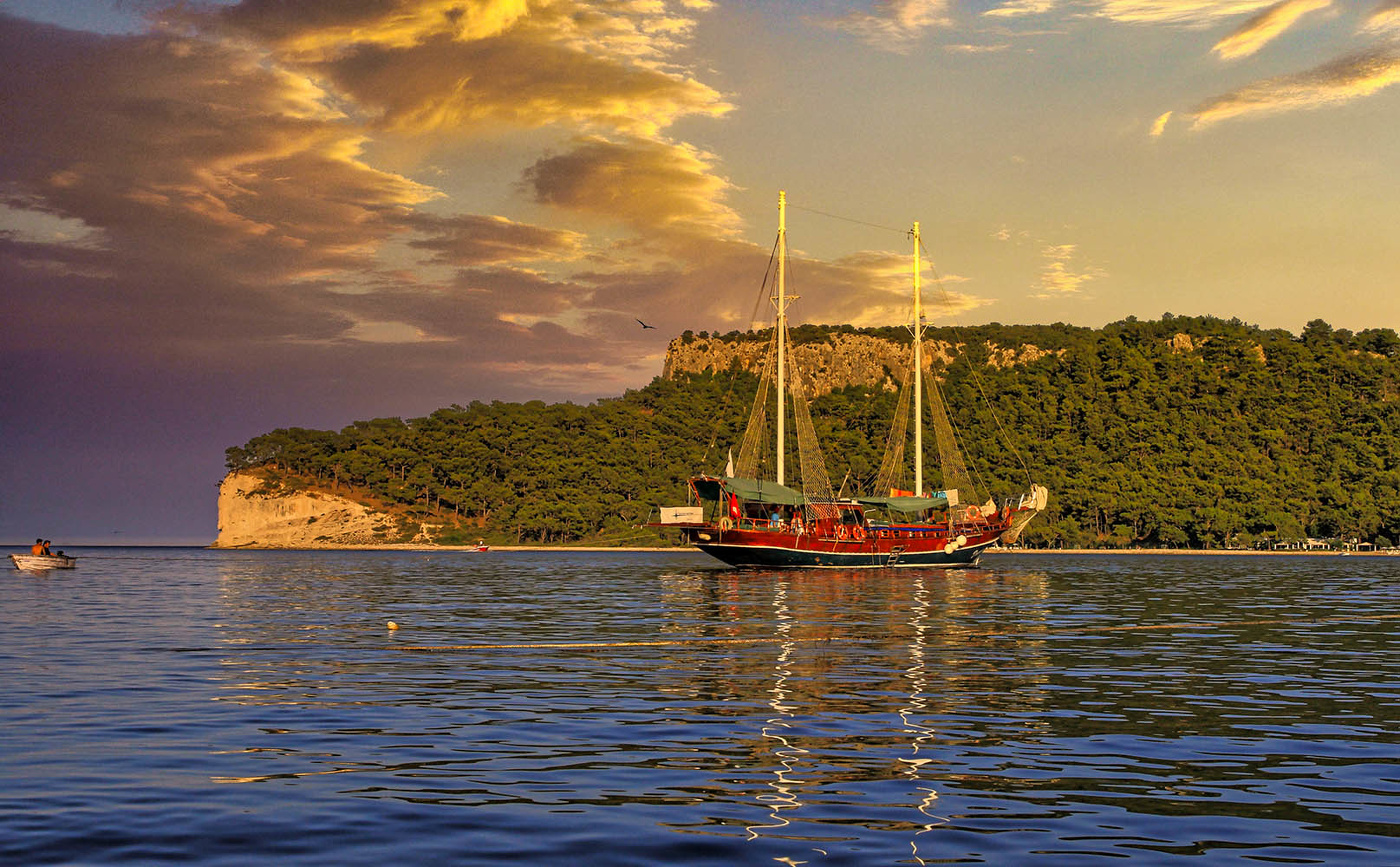 Вечер в Кемерской бухте