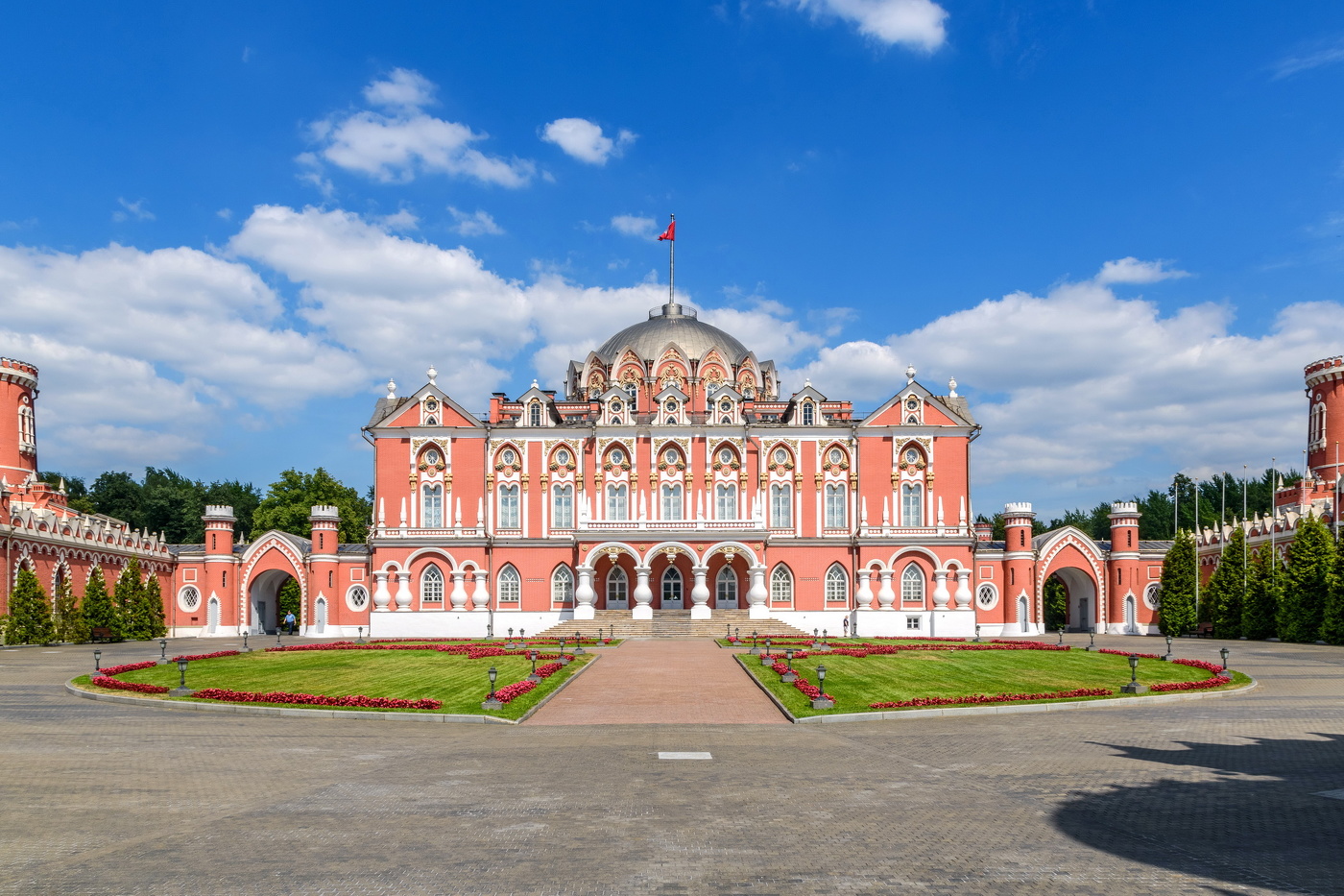 Петровский путевой дворец