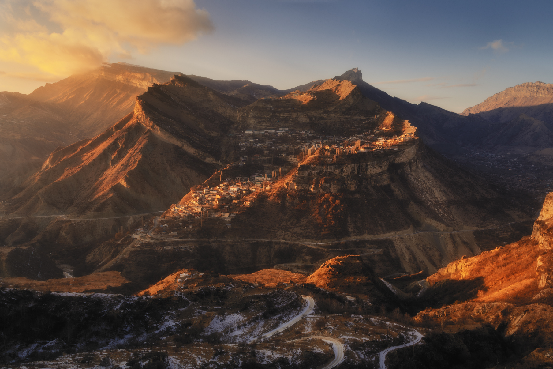 Айвазовский от Шишкина, или Вечерний Гуниб зимой