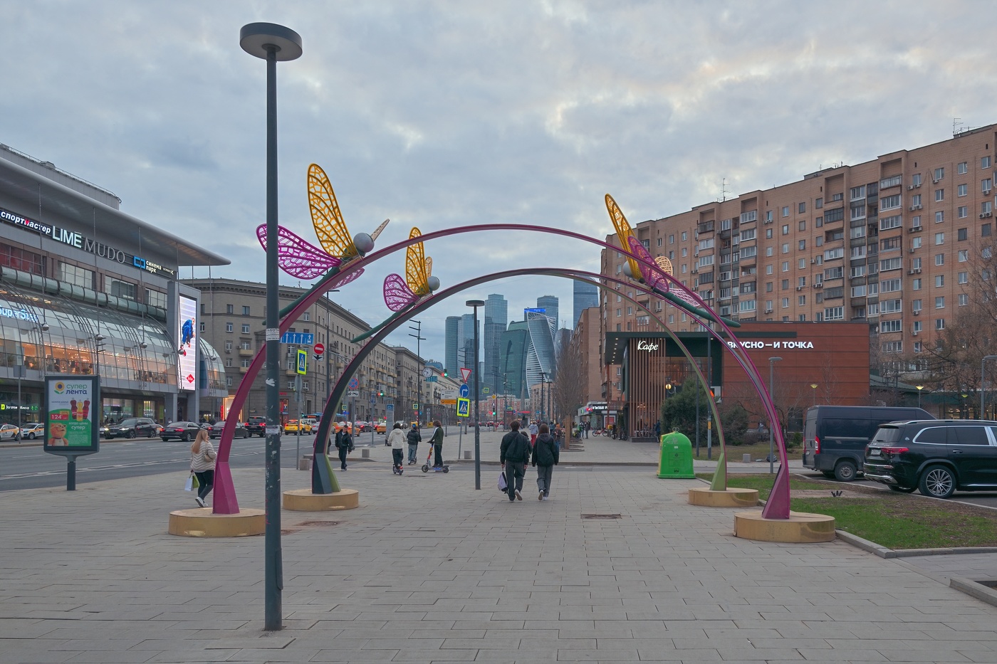 Вдоль по Большой Дорогомиловской улице