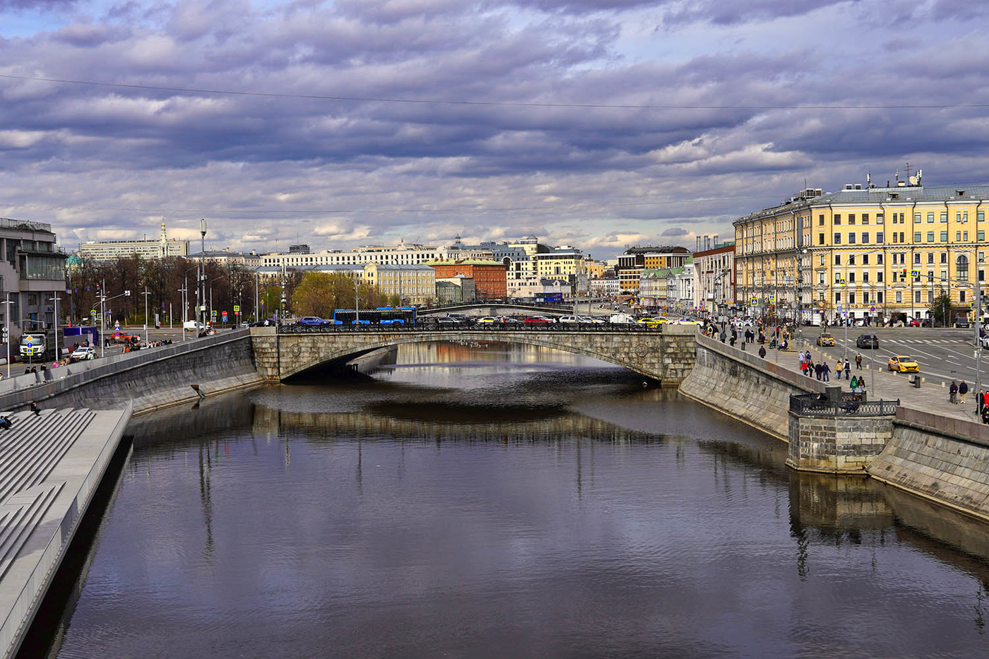 Водоотводный канал