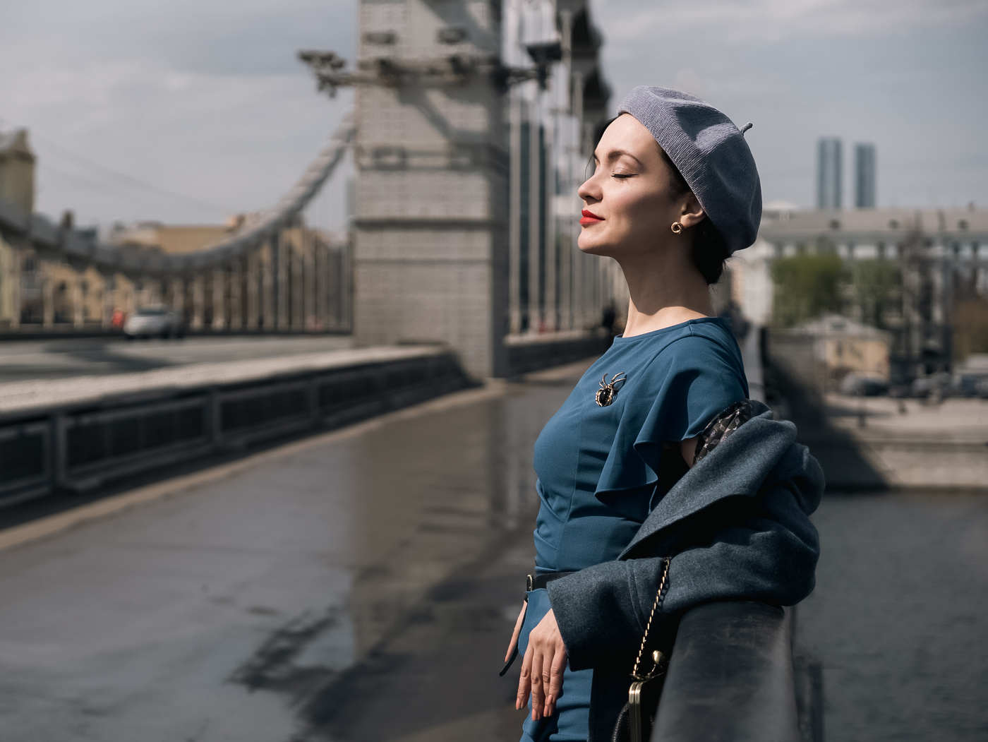 Крымский мост. Апрель