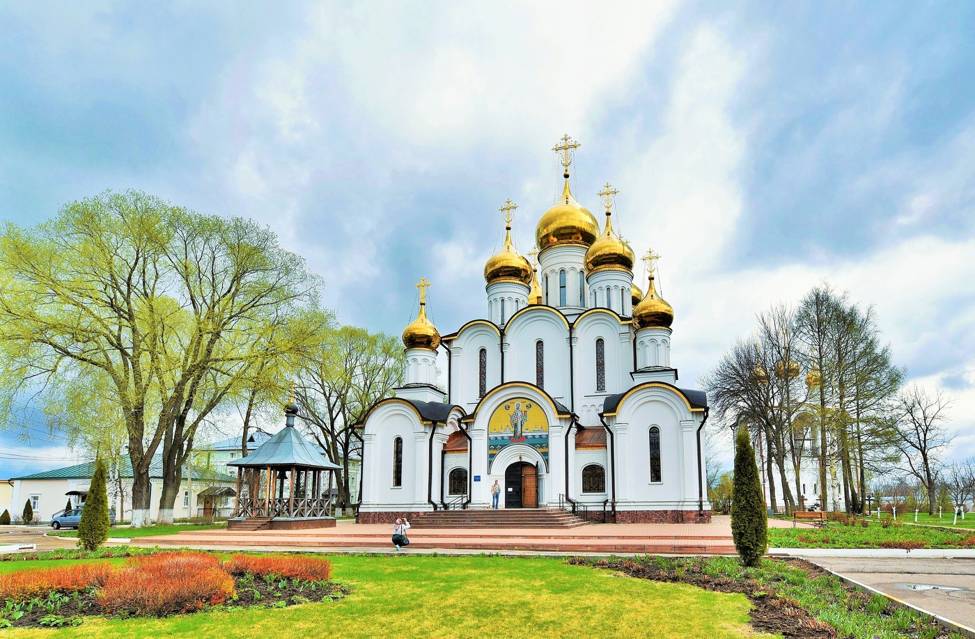 Никольский собор в Свято-Никольском Переславском женском монастыре...