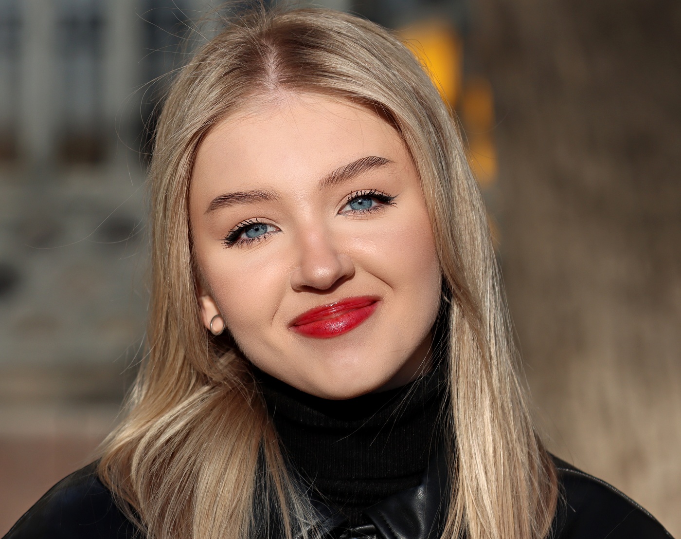 Портрет прохожей