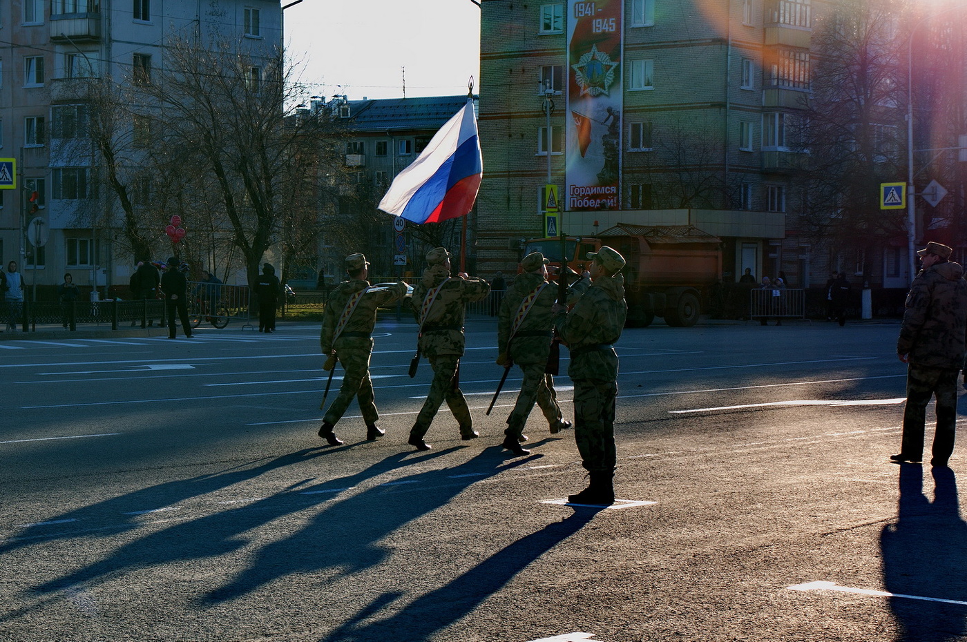 Знаменосцы.