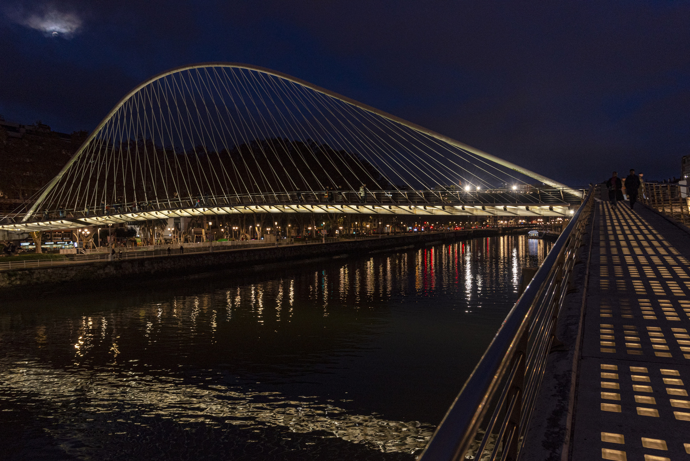 Мост Субисури