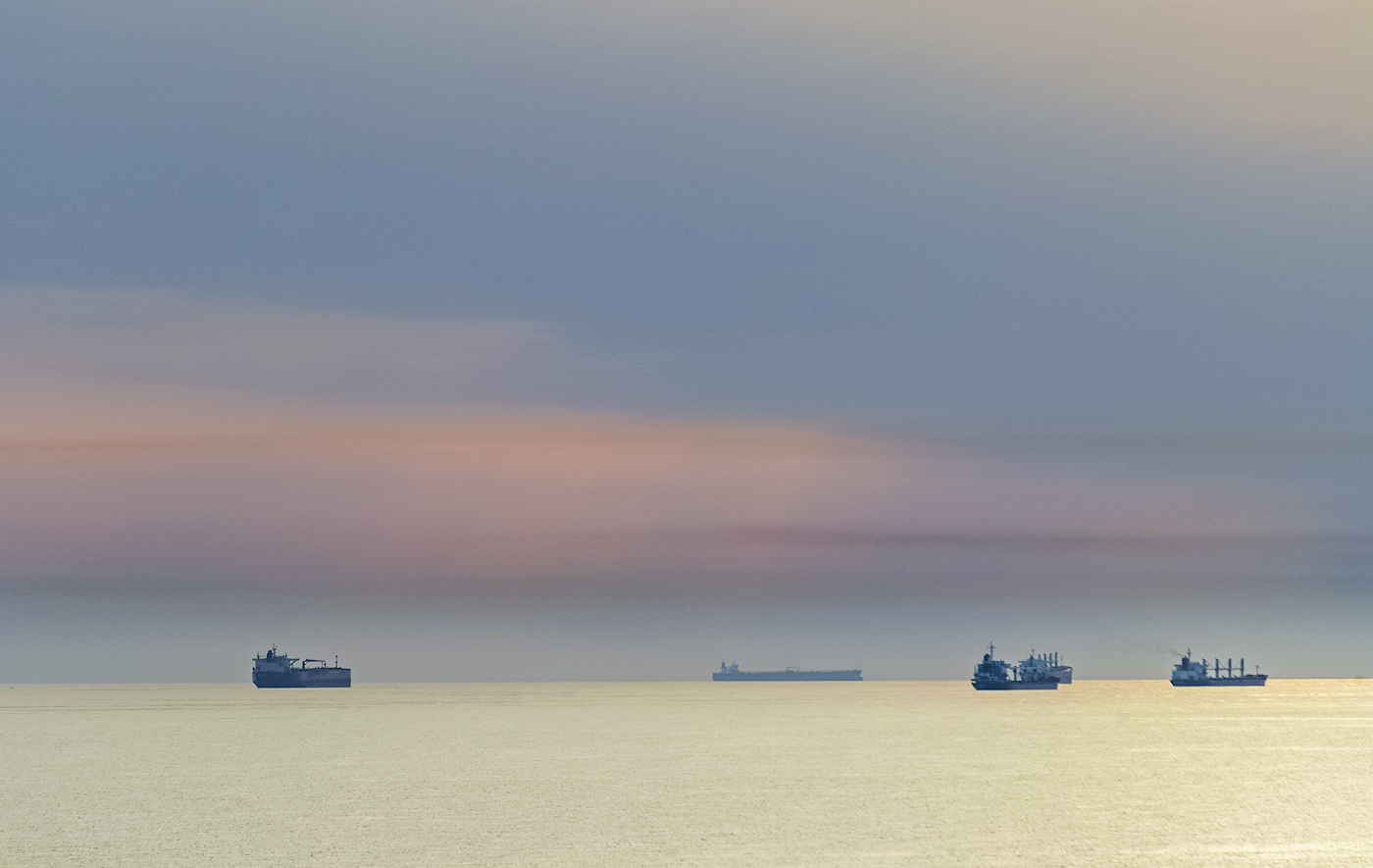 Весенним вечером