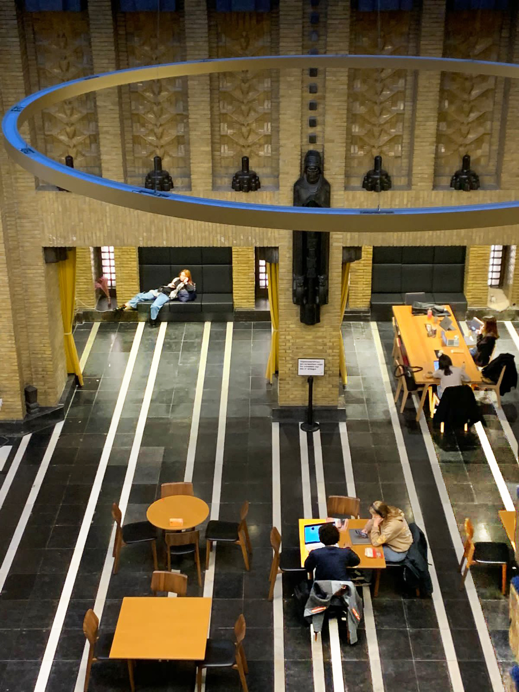 библиотечные параллели