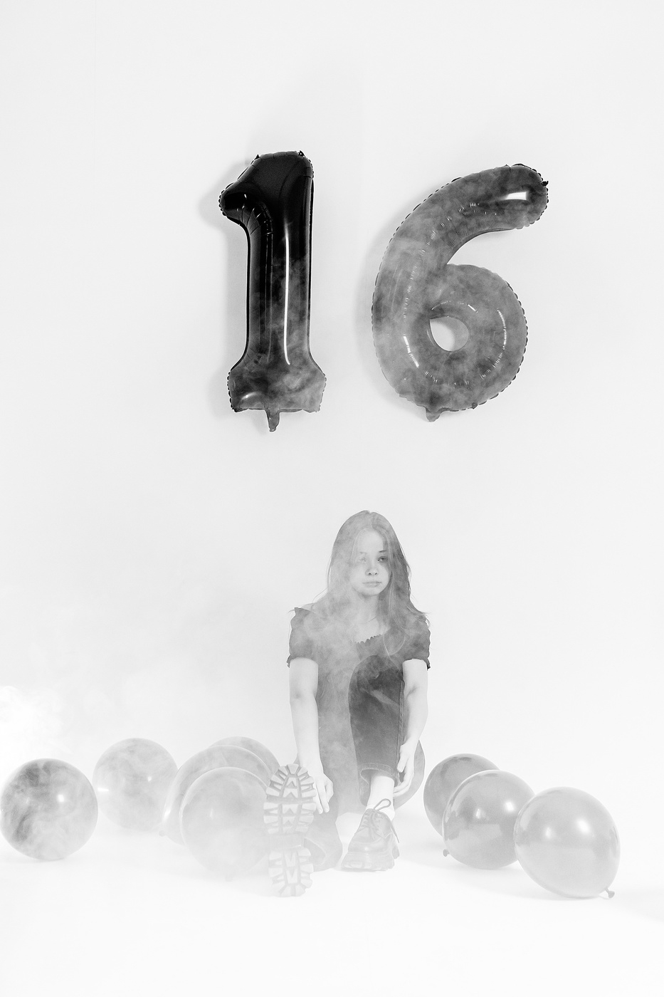 Шестнадцать