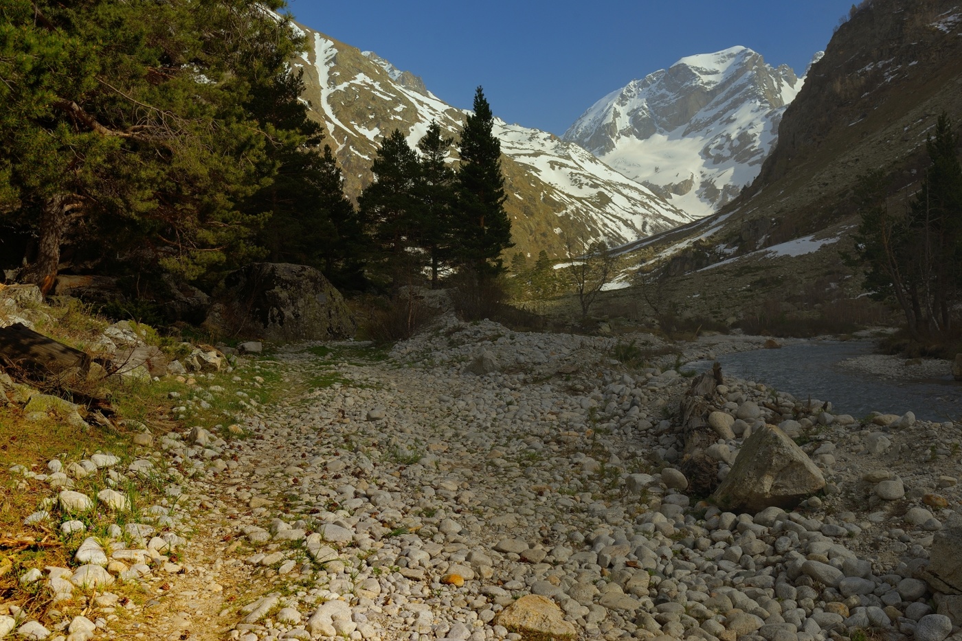 Вечер в горах