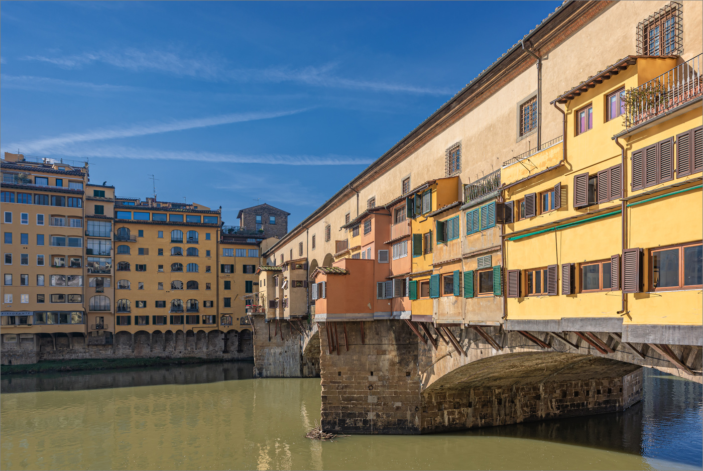 Мост Понте Веккьо во Флоренции