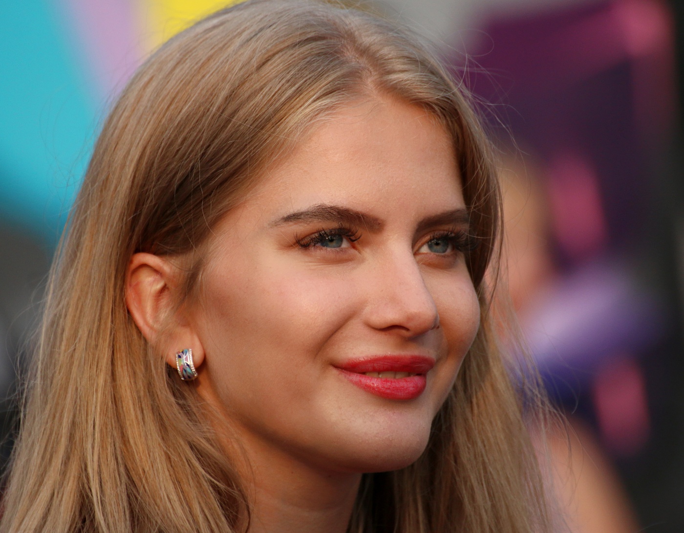 Портрет прохожей