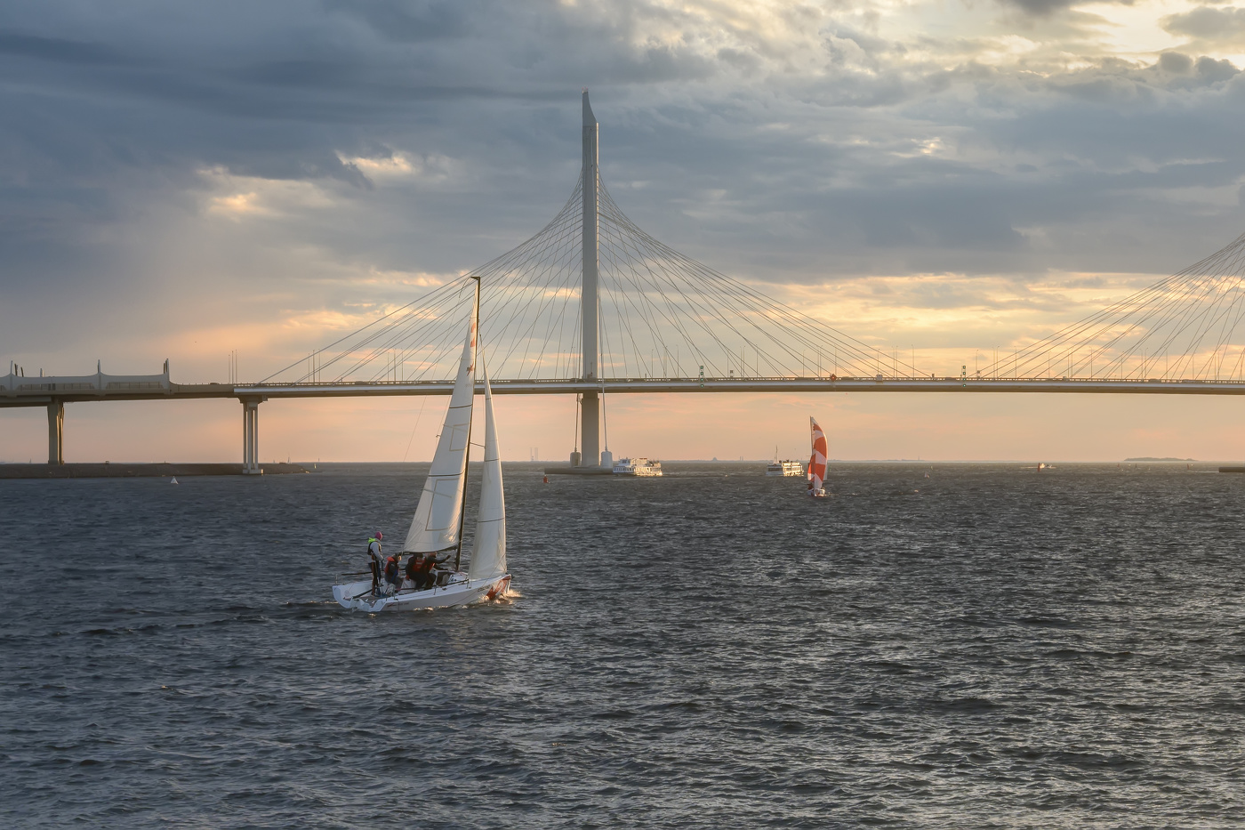 Идем бейдевинд...