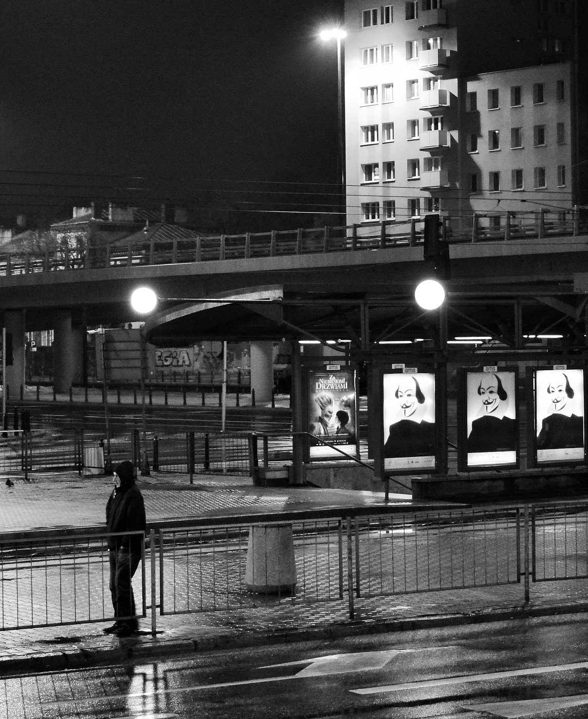 "Когда поймешь умом, что ты один на свете ..."