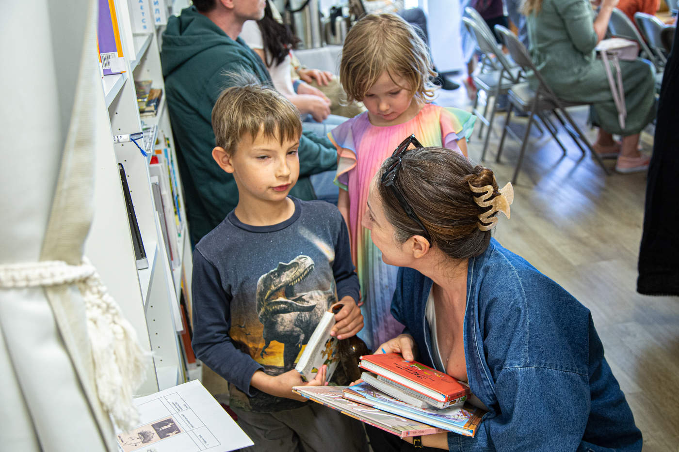 -А ты любишь читать?