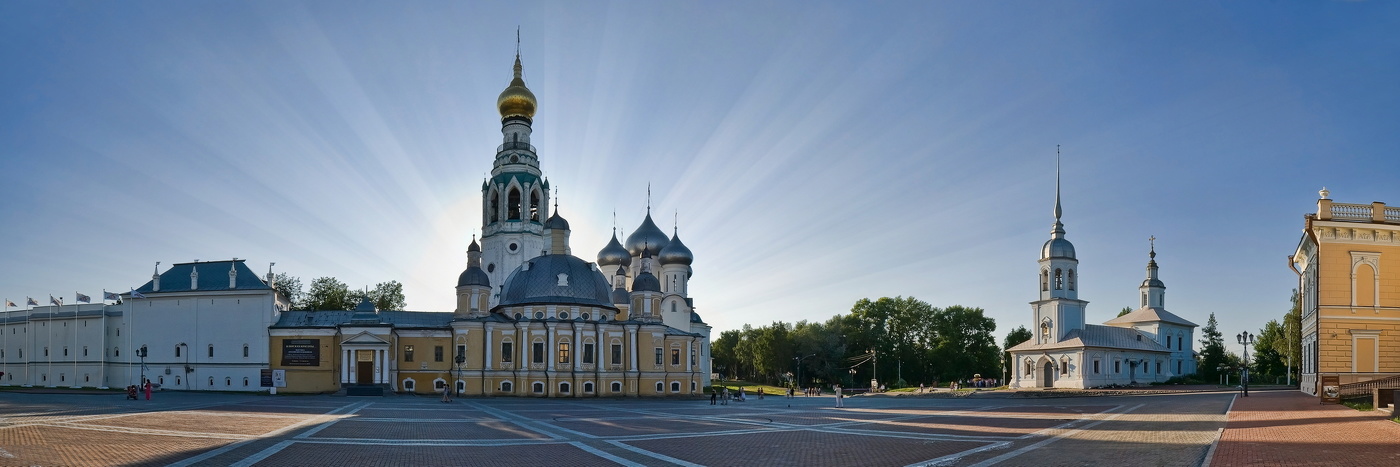 ...в небесах расстаял перезвон...