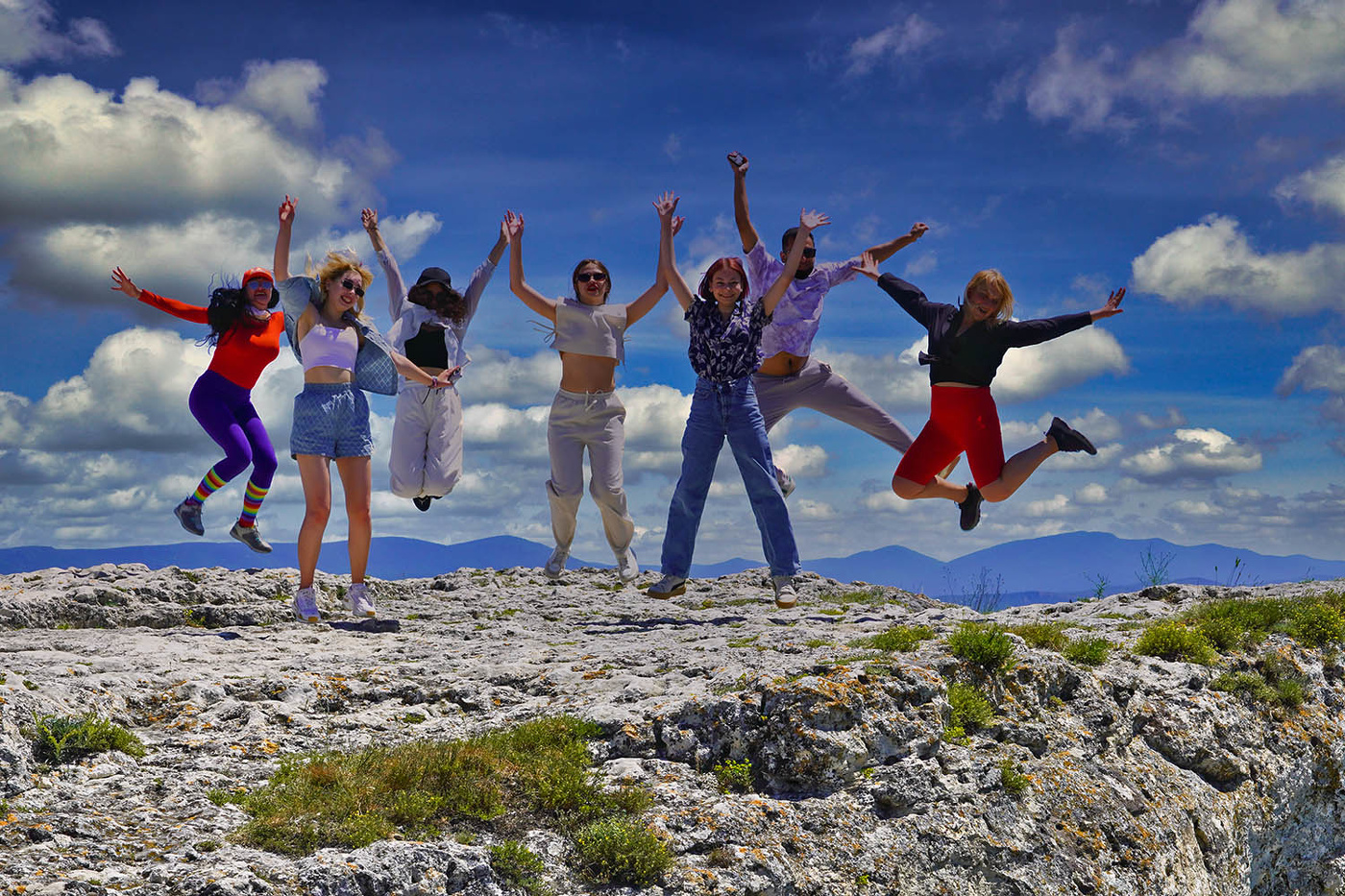 ".. и полетели"