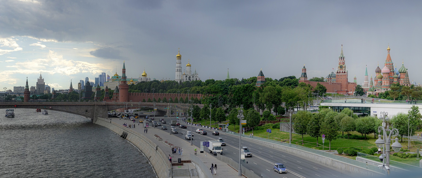 Москва: от МИДа до Покровского собора