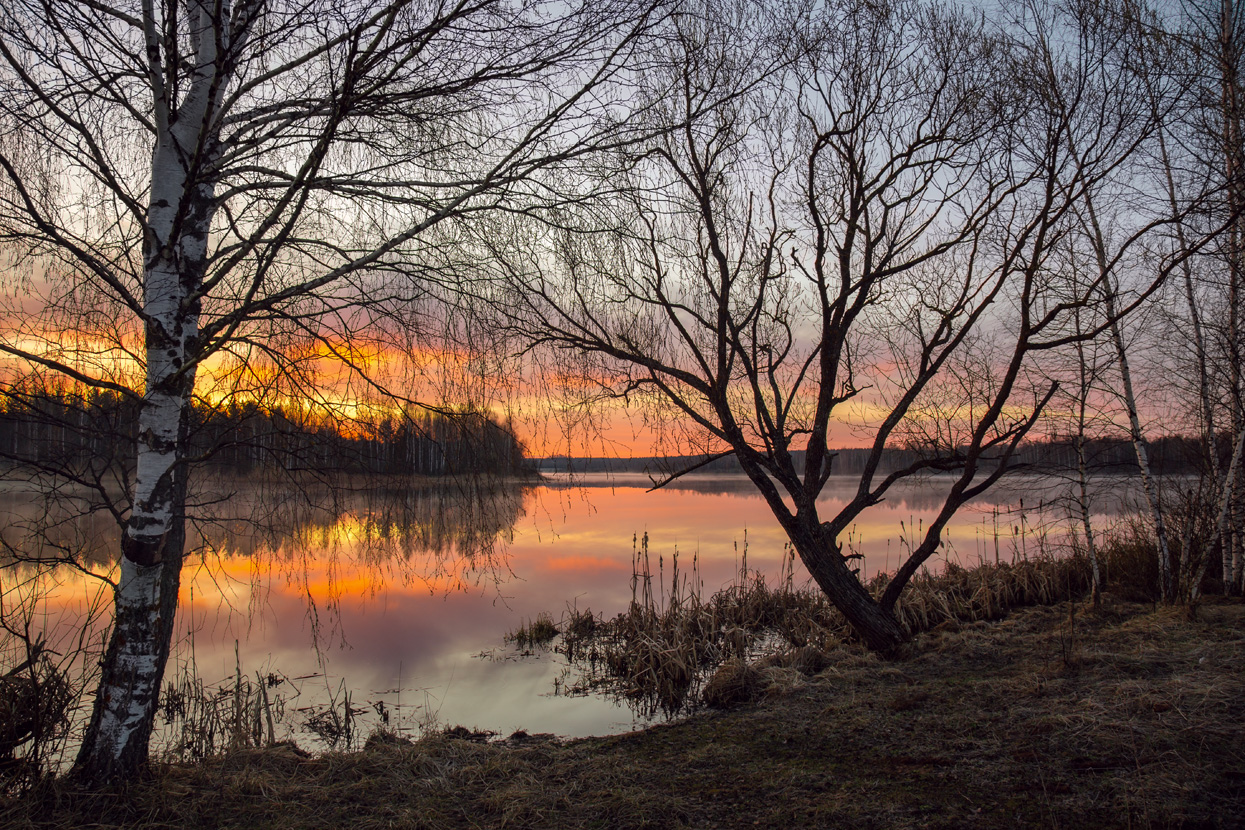 На рассвете.
