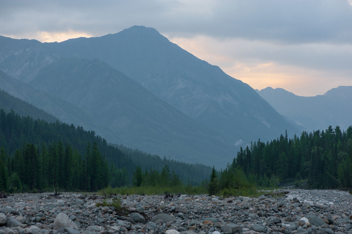 Горы долины Шумак.