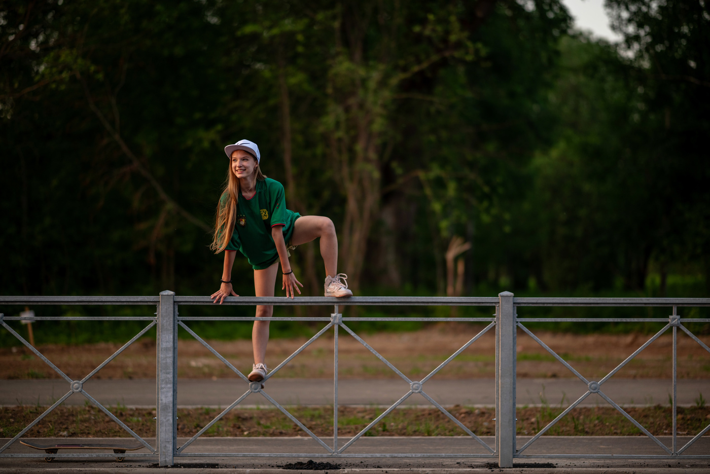 Через забор