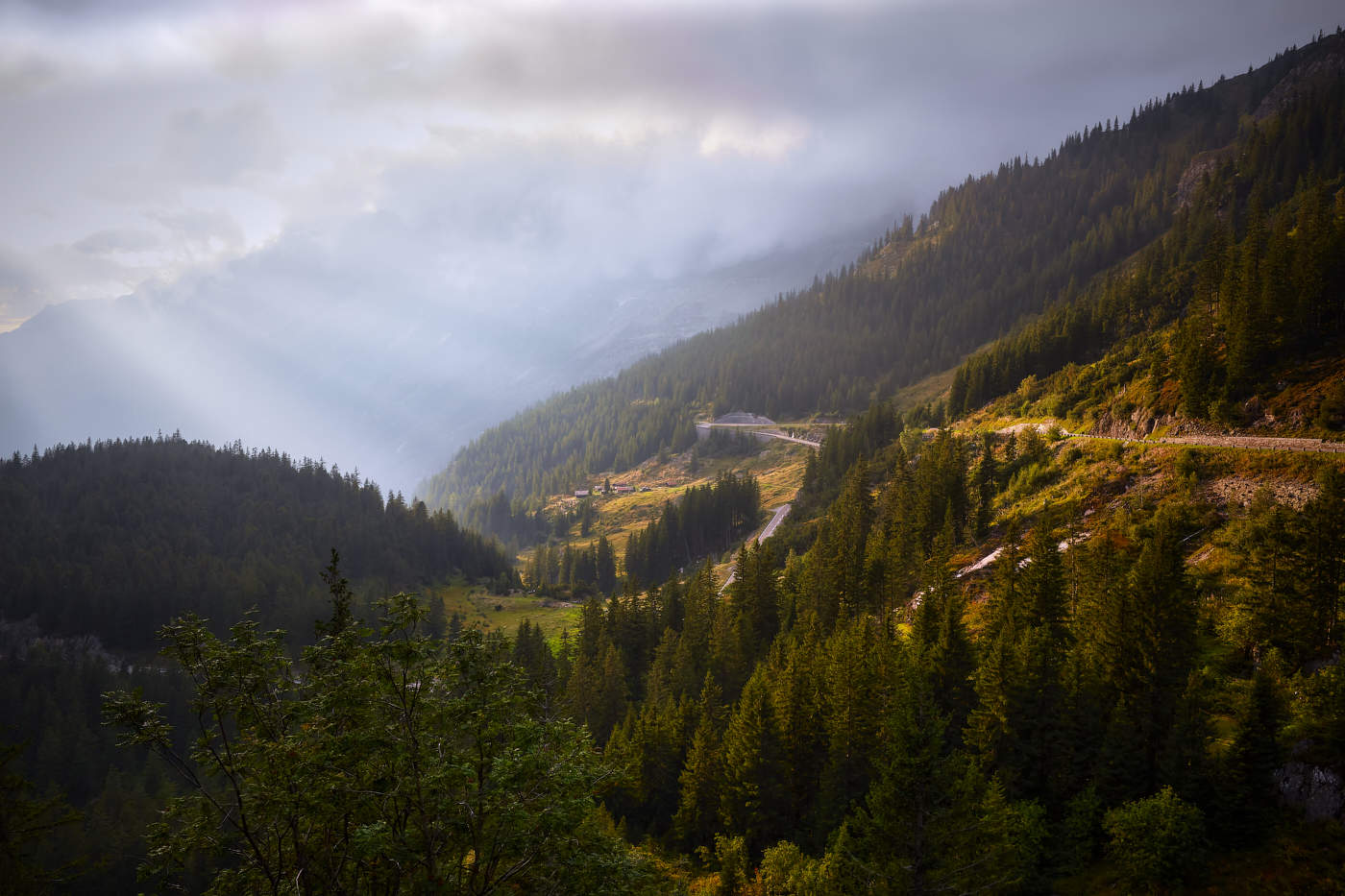 по Швейцарии