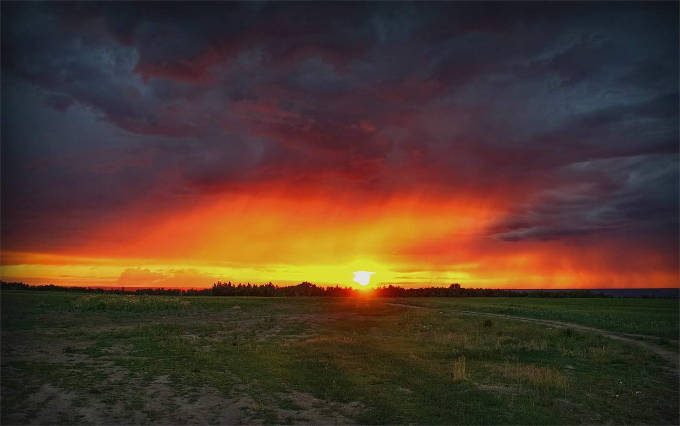 "Редкий закат на Троицу"