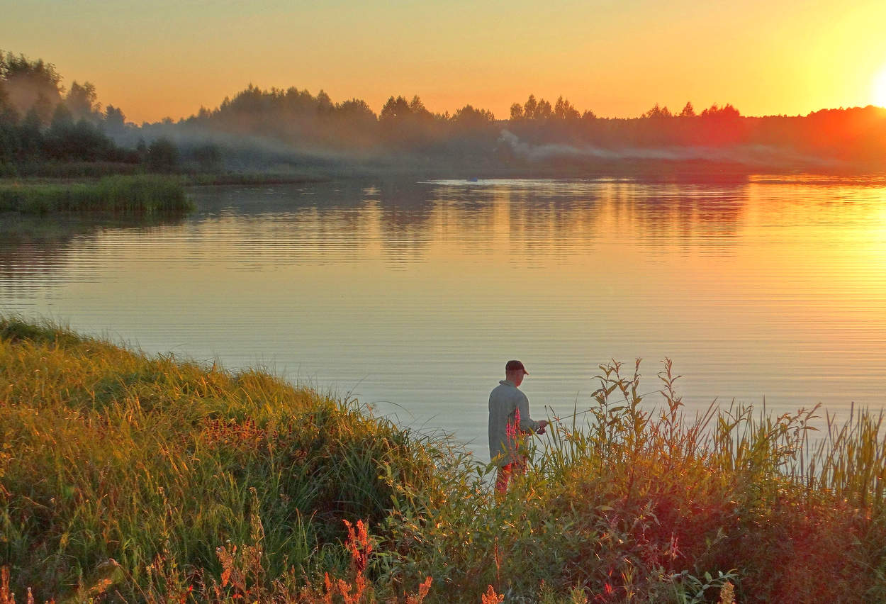 Рыбалка вечером в Полесье