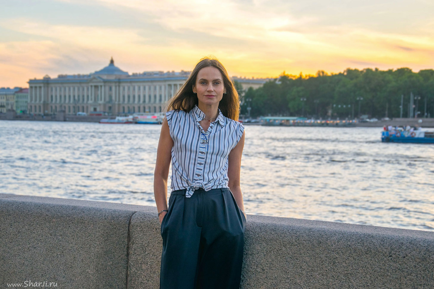 Белые ночи Санкт-Петербурга. Адмиралтейская набережная.