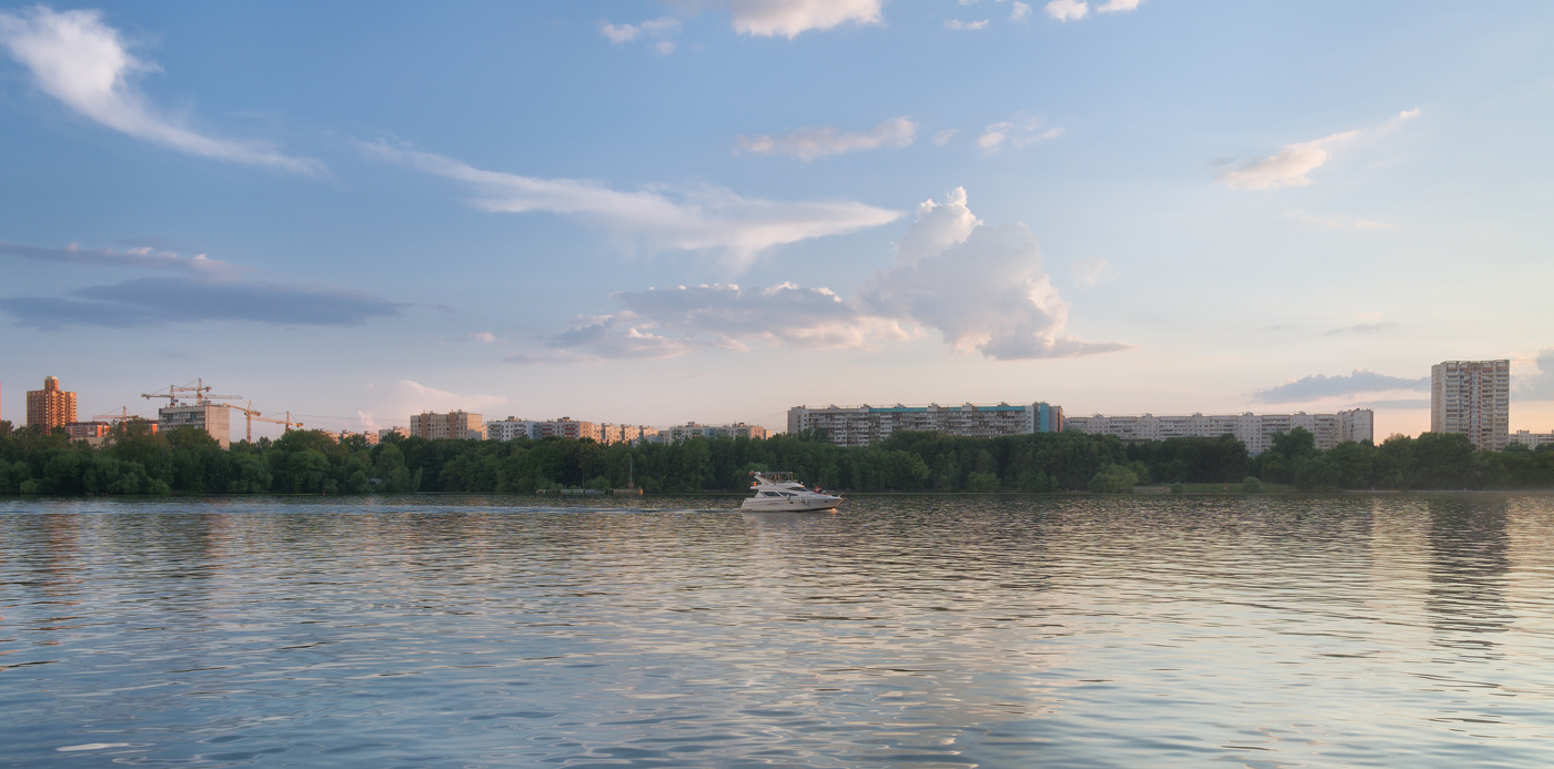 Москва-река вечером