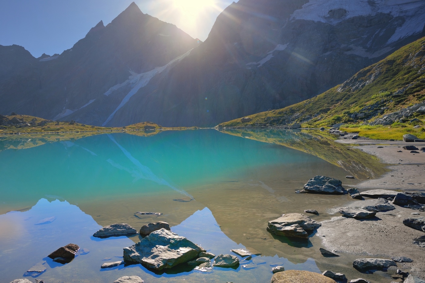 Наурское озеро