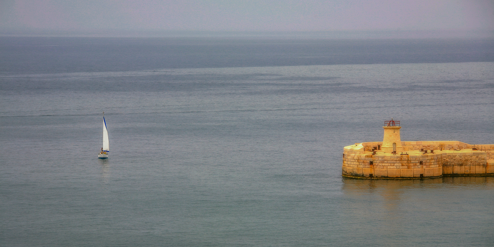 "Белеет мой парус такой одинокий..."