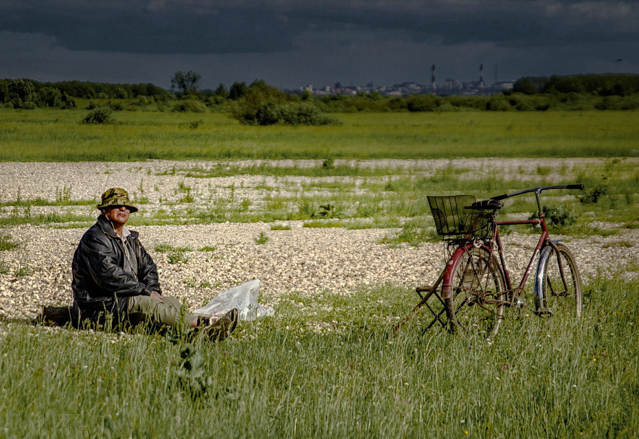 Полдник к ненастью.