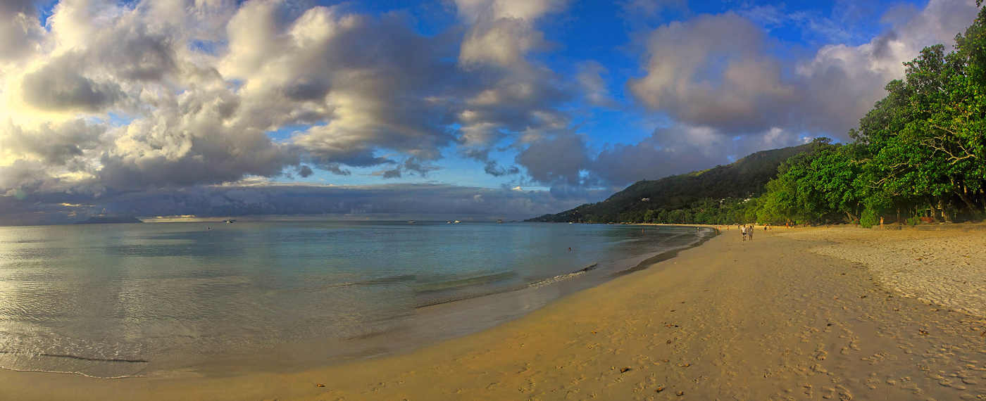 Вечер на пляже Бу Валон