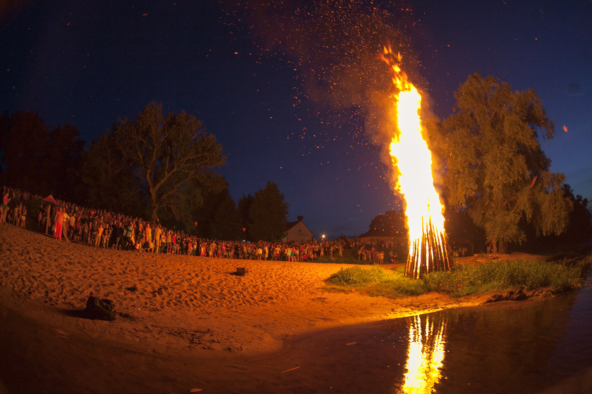 "Купалье" народное гуляние