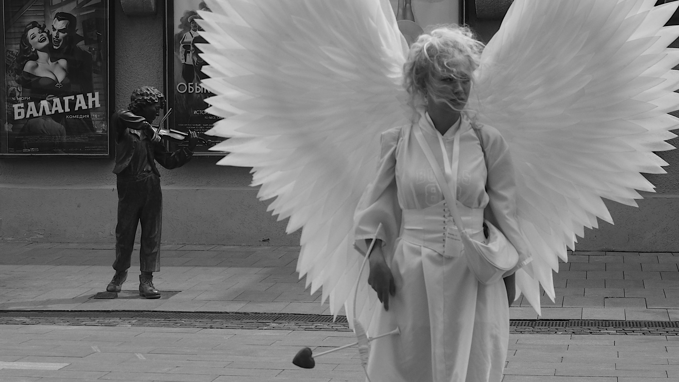 Трудно быть ангелом...