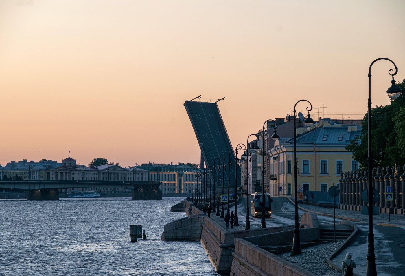 Литейный мост