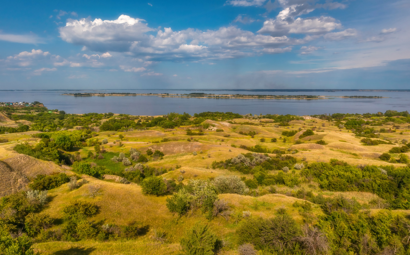 Волны Волжских берегов.