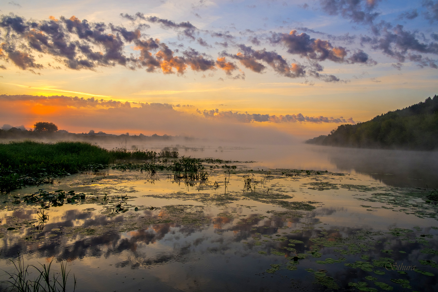 Утро на озере.