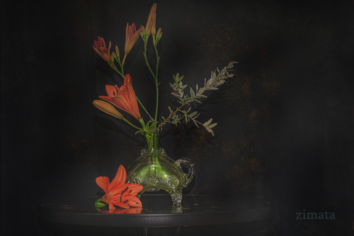 Натюрморт с лилией