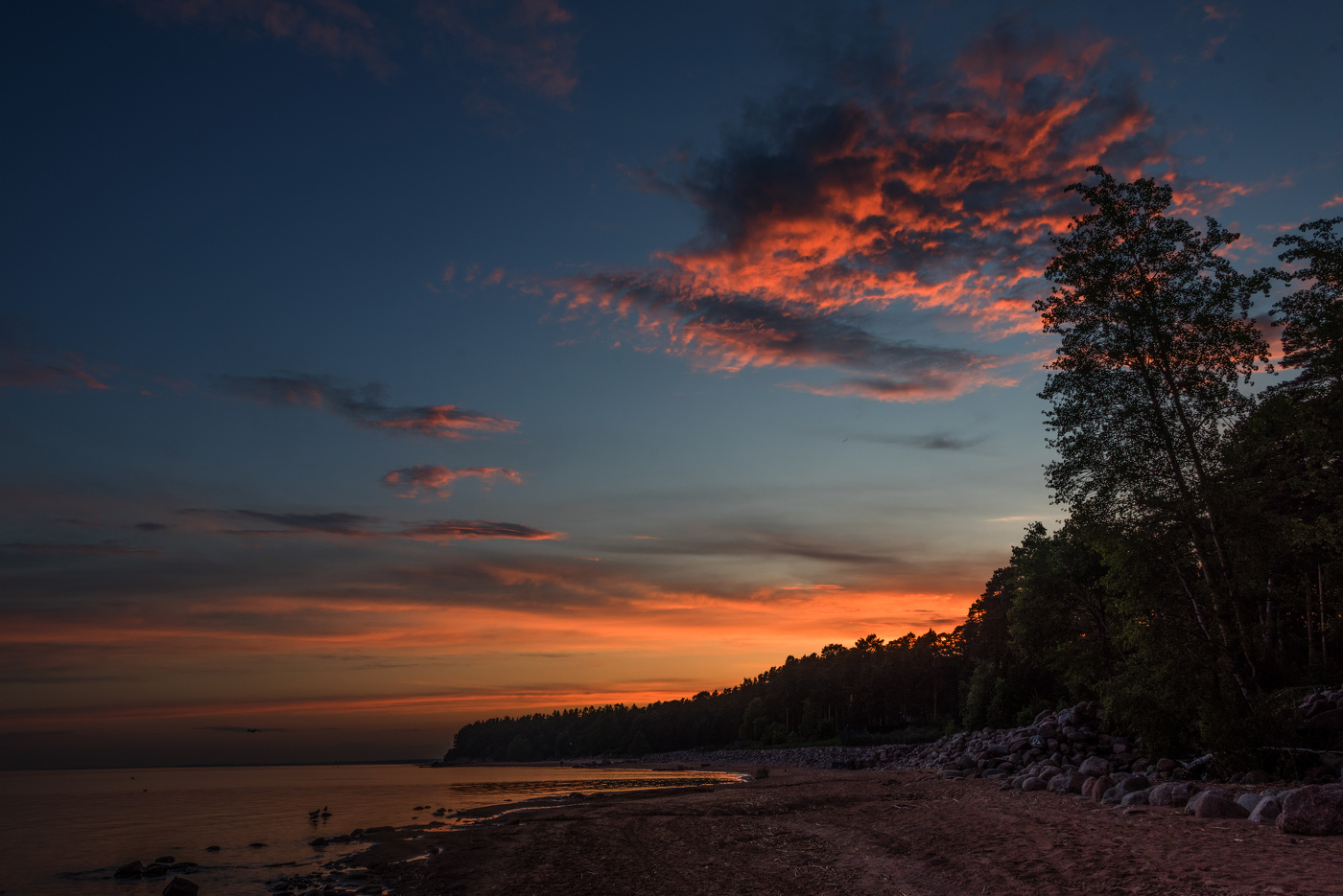 Уходит день...